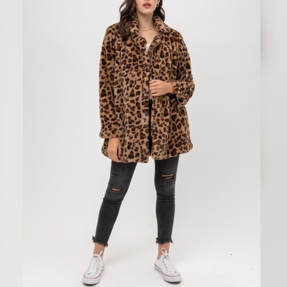 Size Small Perfect Plush Animal Print JACKET - Picture 8 of 8